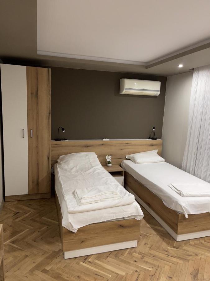 Ivet Guest Rooms Varna Exterior foto